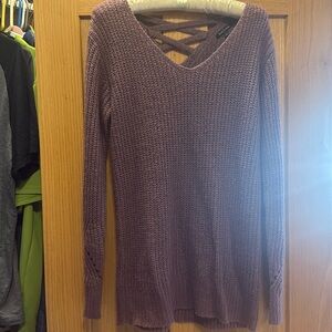 Small mauve sweater